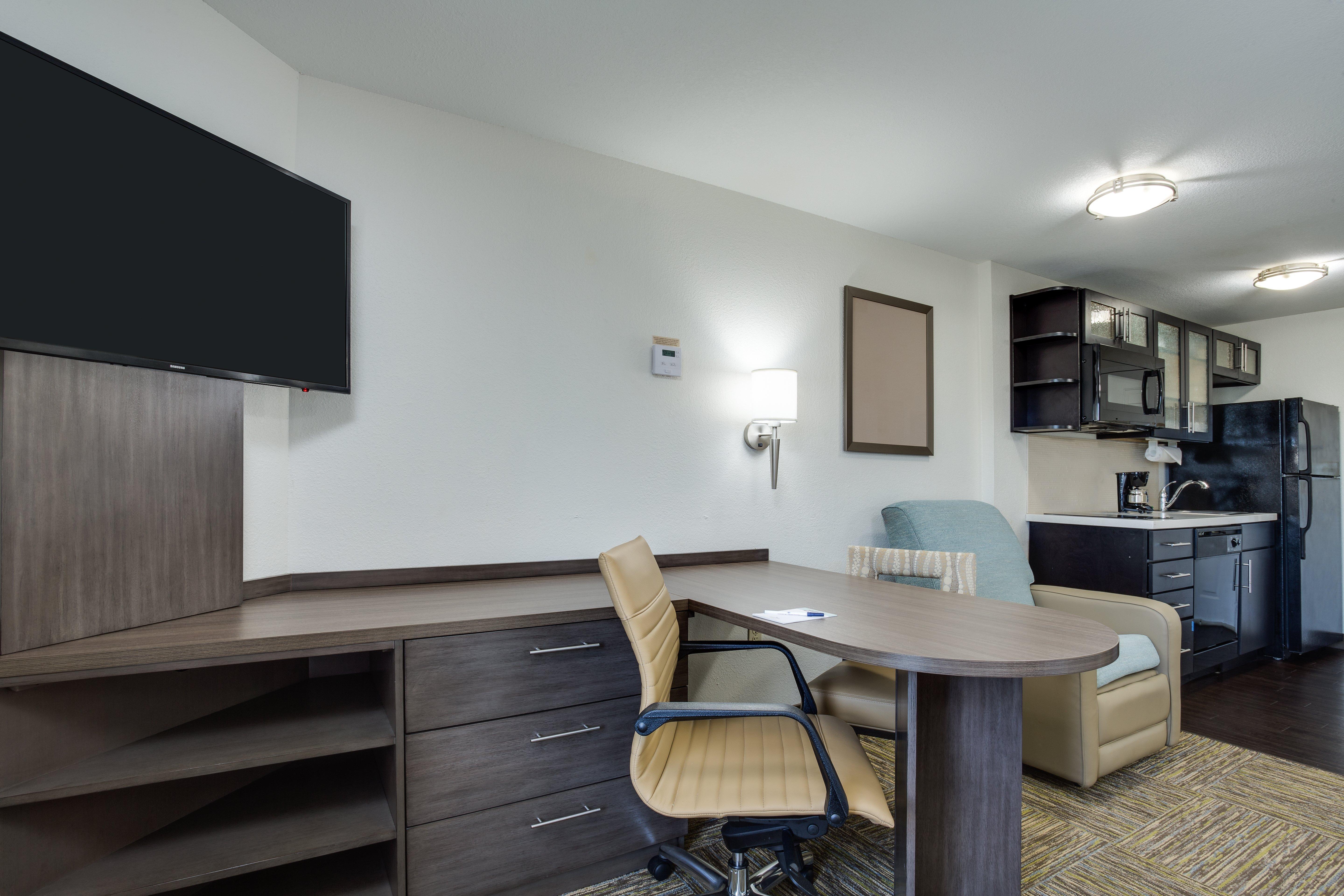 Candlewood Lauderdale Airport-cruise By Ihg 3*