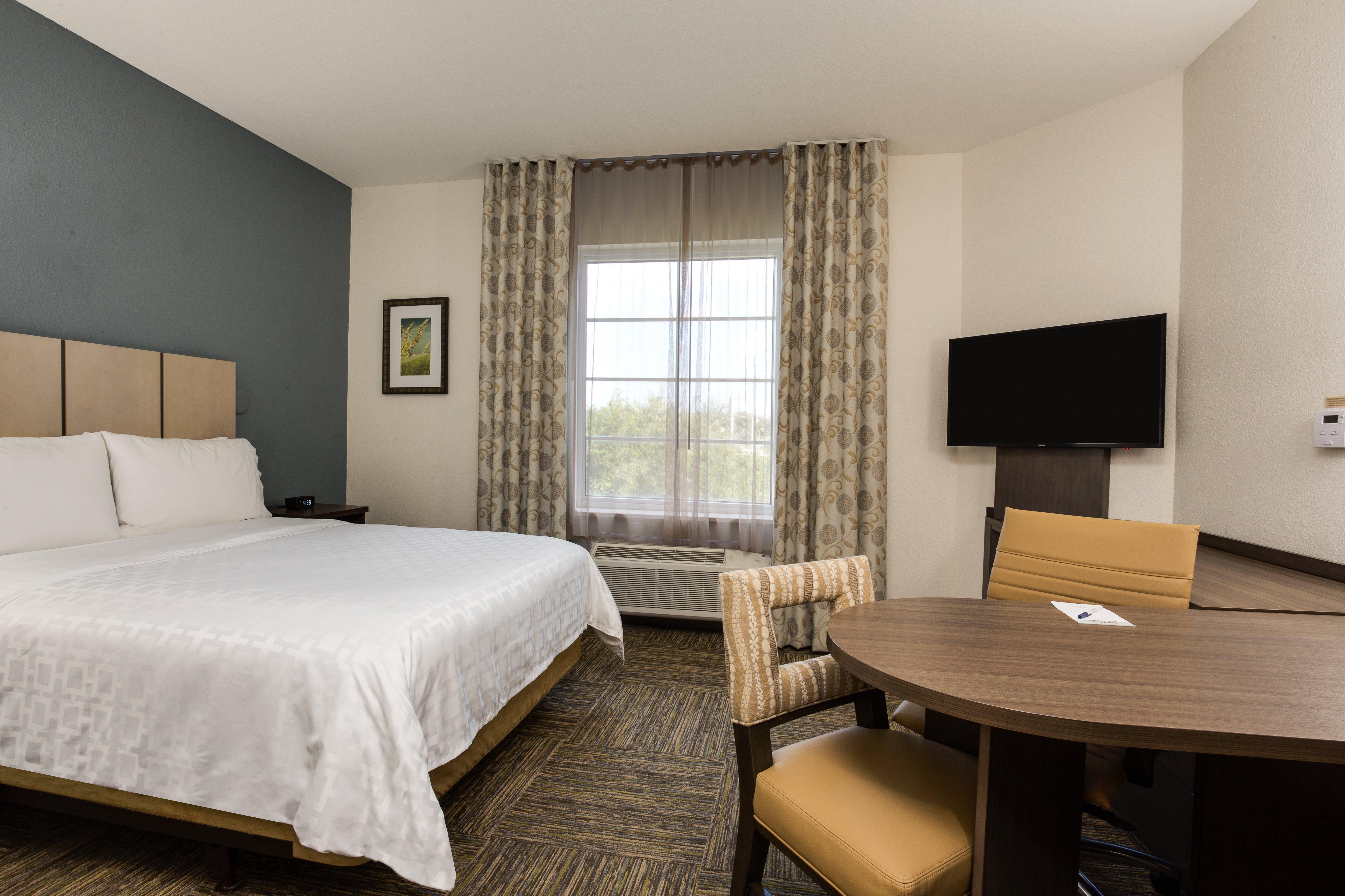 Candlewood Lauderdale Airport-cruise By Ihg Hotel Fort Lauderdale