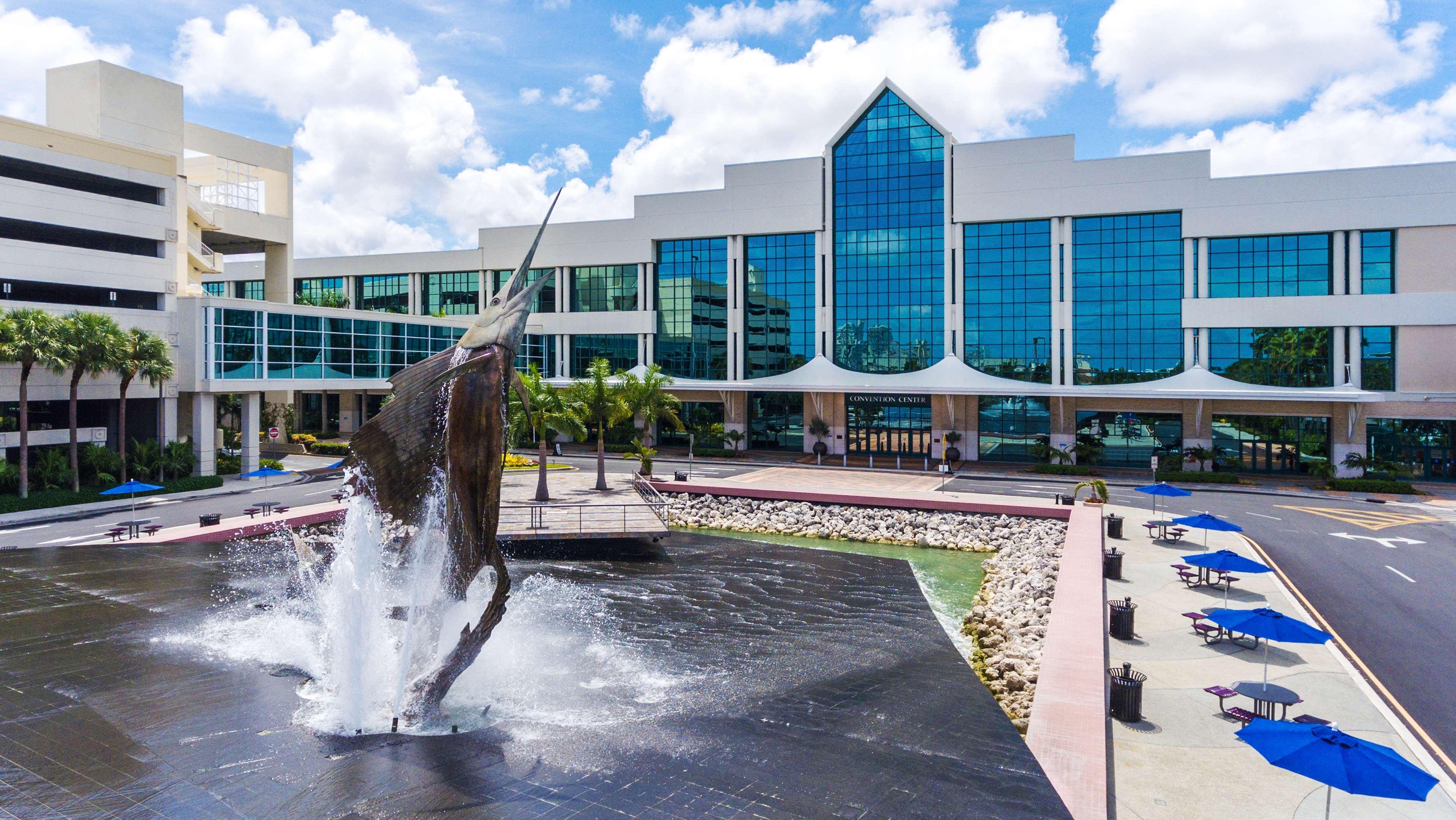 Hotel Hyatt Place Lauderdale Cruise Port & Convention Center