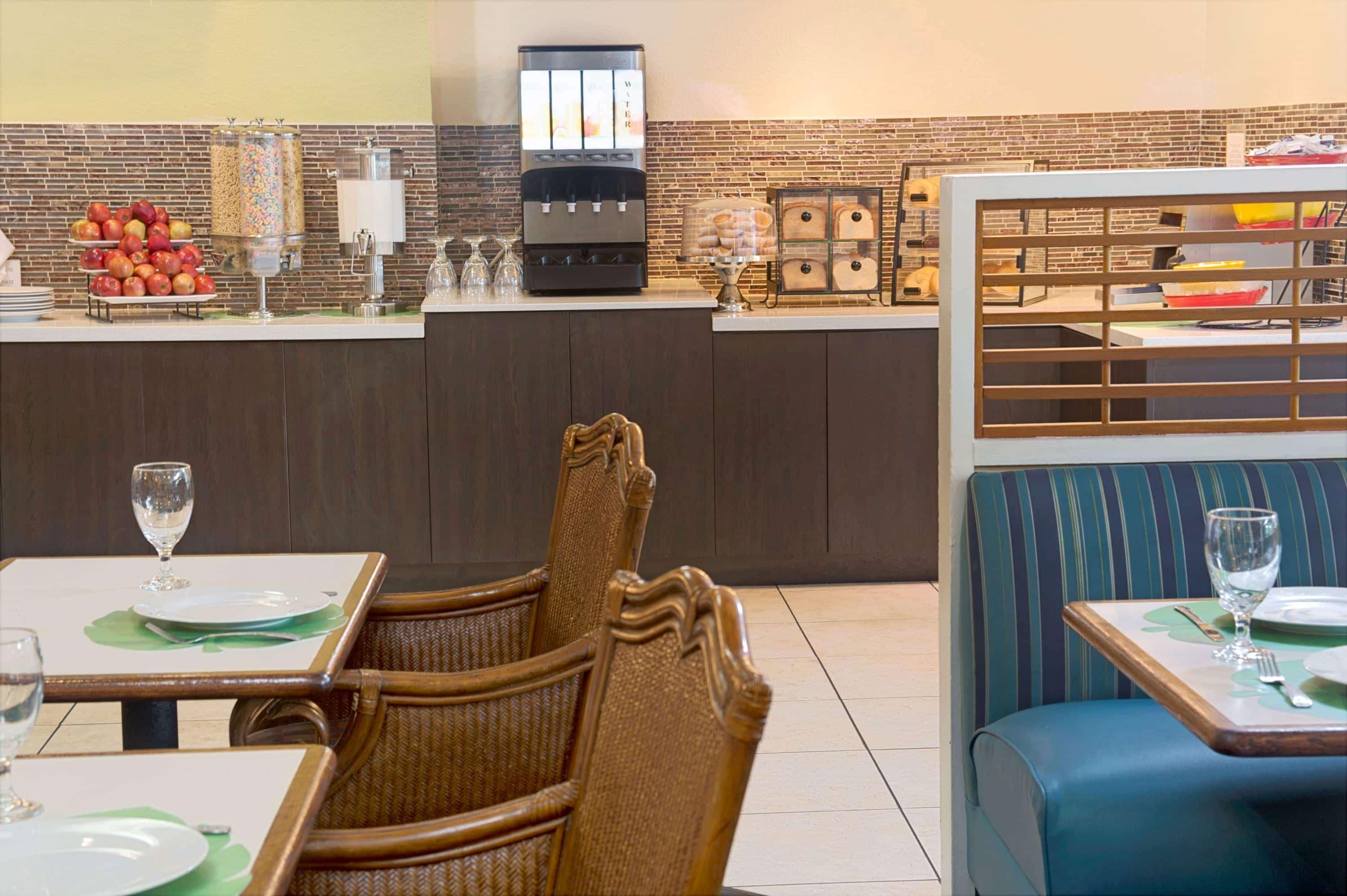Hotel Ramada By Wyndham Lauderdale Airport/cruise Port 3*