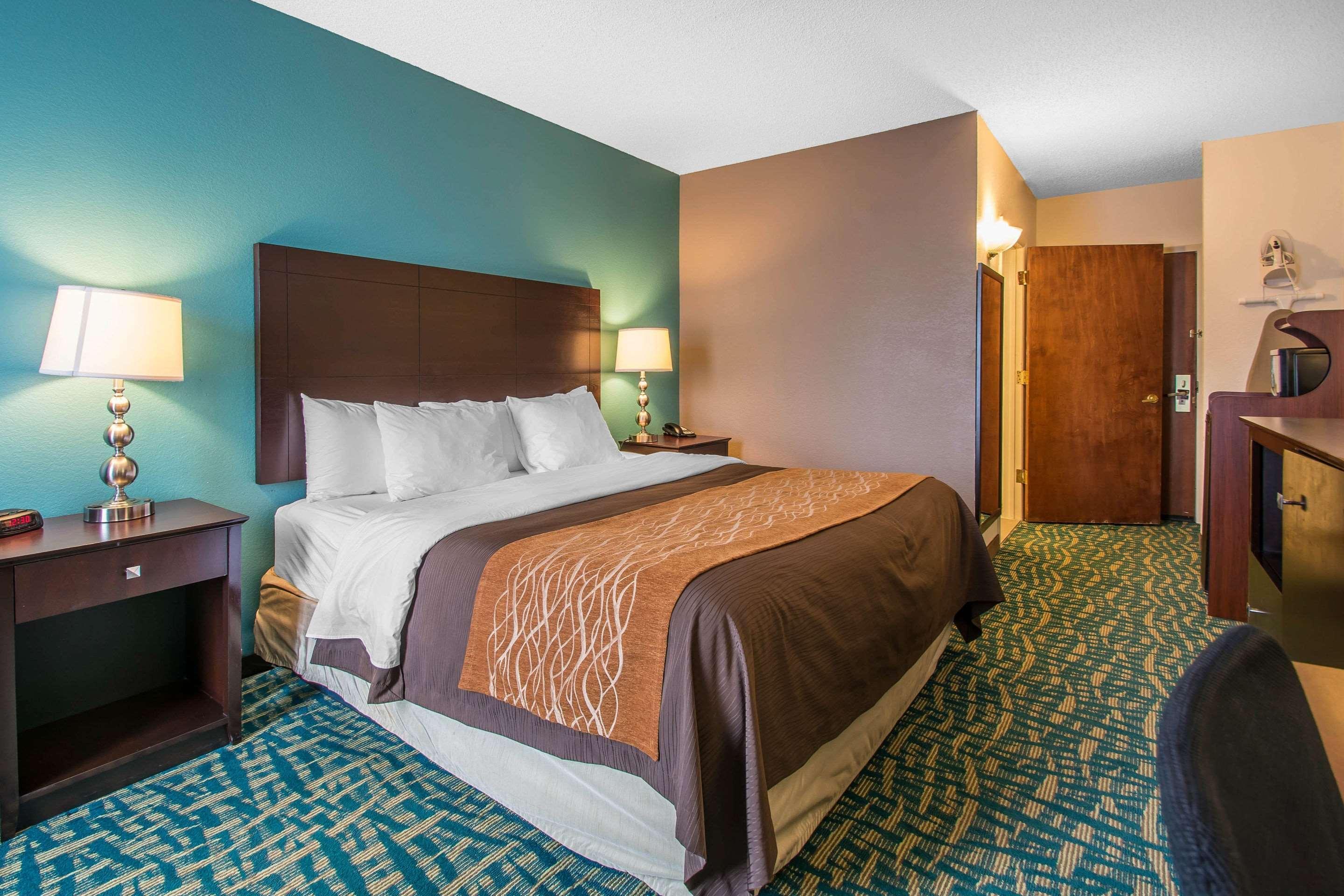 Comfort & Lauderdale West Turnpike Hotel Fort Lauderdale