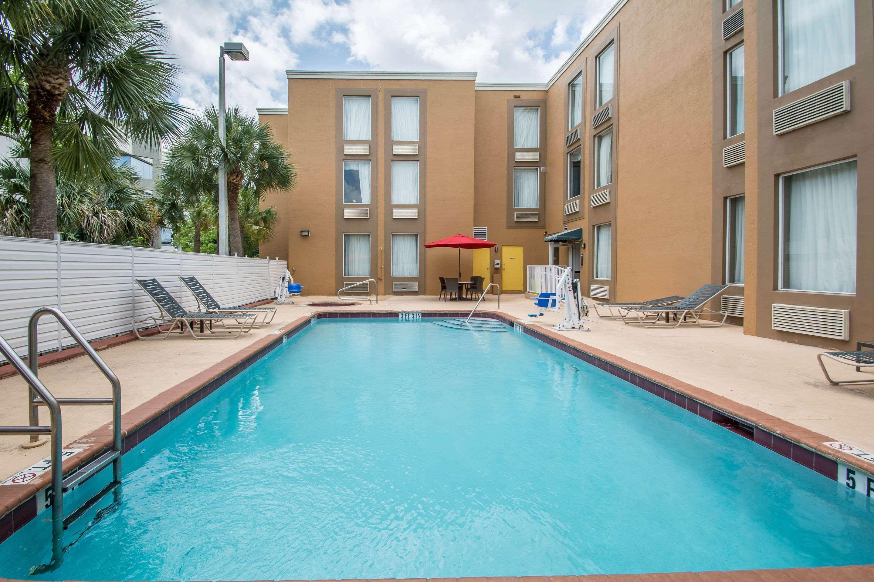 Hotel Comfort & Lauderdale West Turnpike