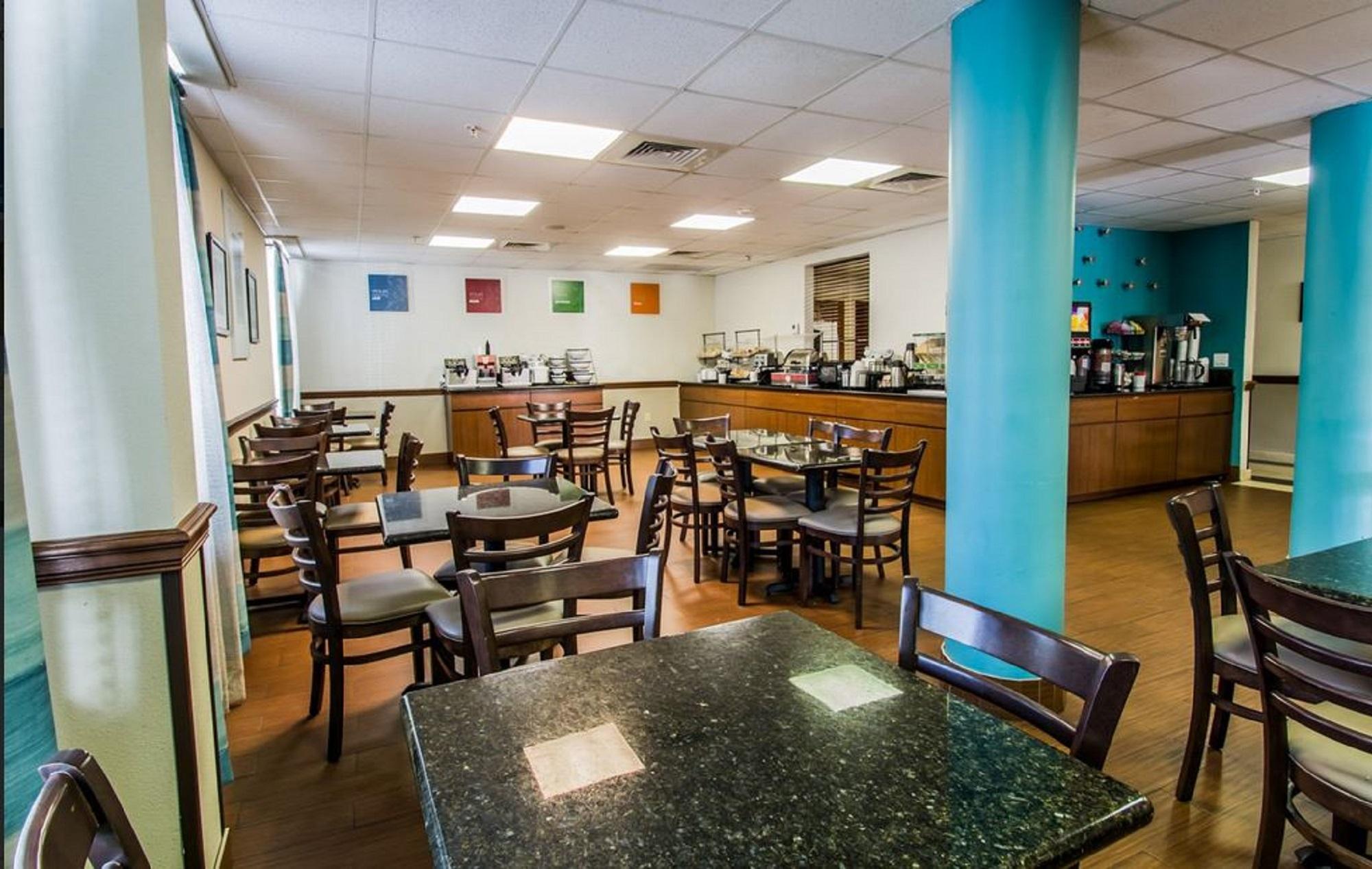 Hotel Comfort & Lauderdale West Turnpike 2*