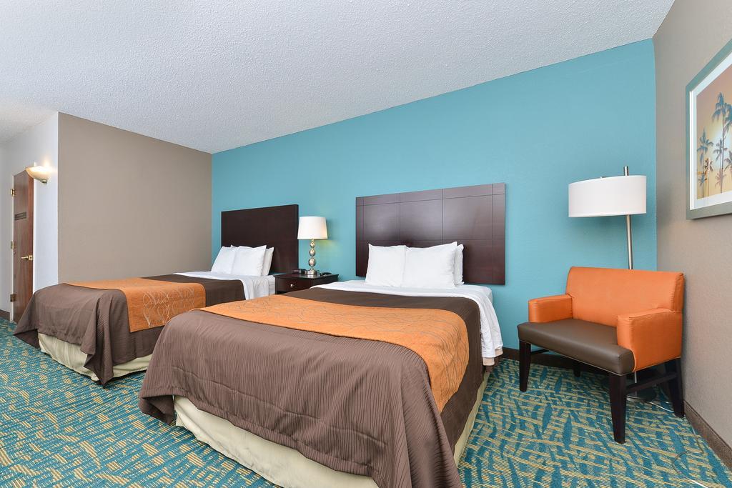 Comfort & Lauderdale West Turnpike 2*