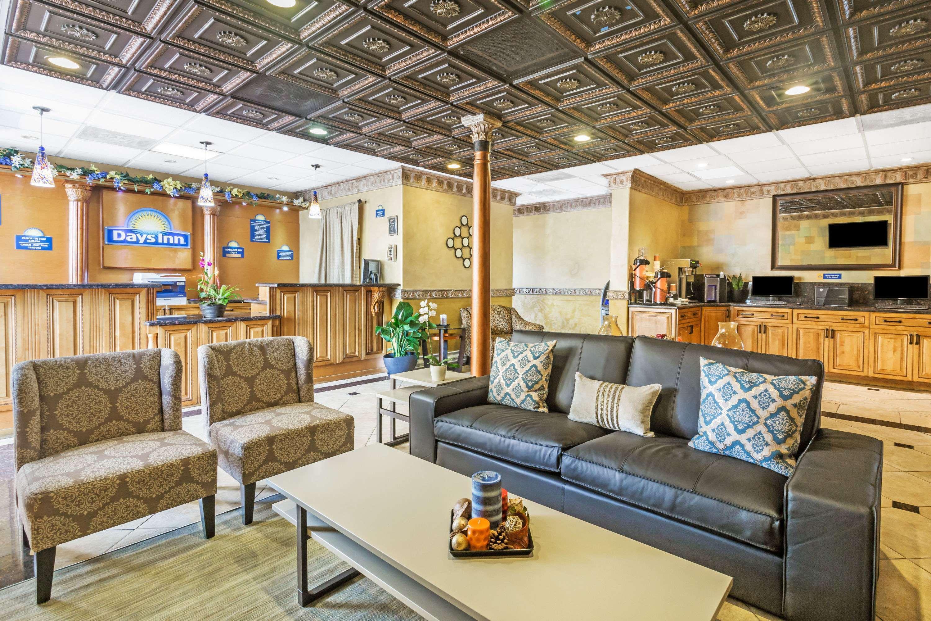 Days By Wyndham Lauderdale-oakland Park Airport N Hotel 2*