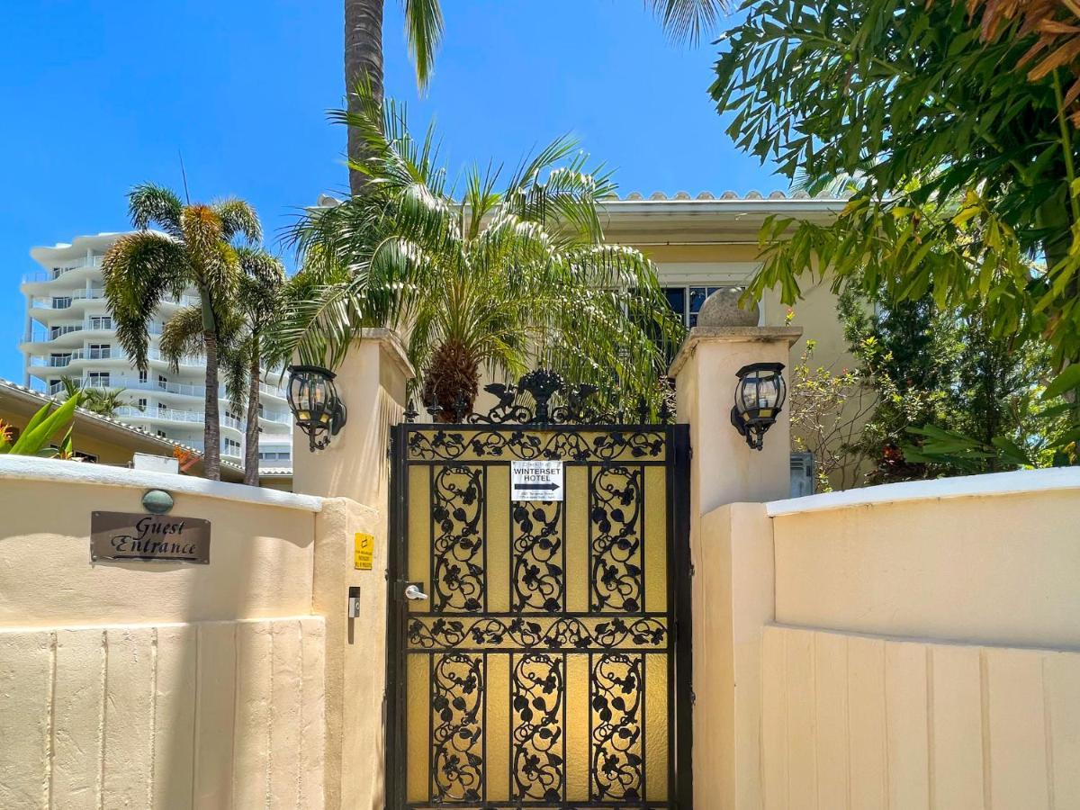 La Casa Hotel