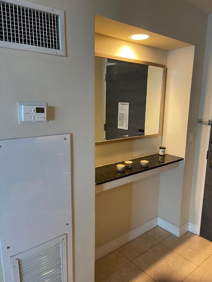 Galeryone Fll Intercostal 4* Fort Lauderdale