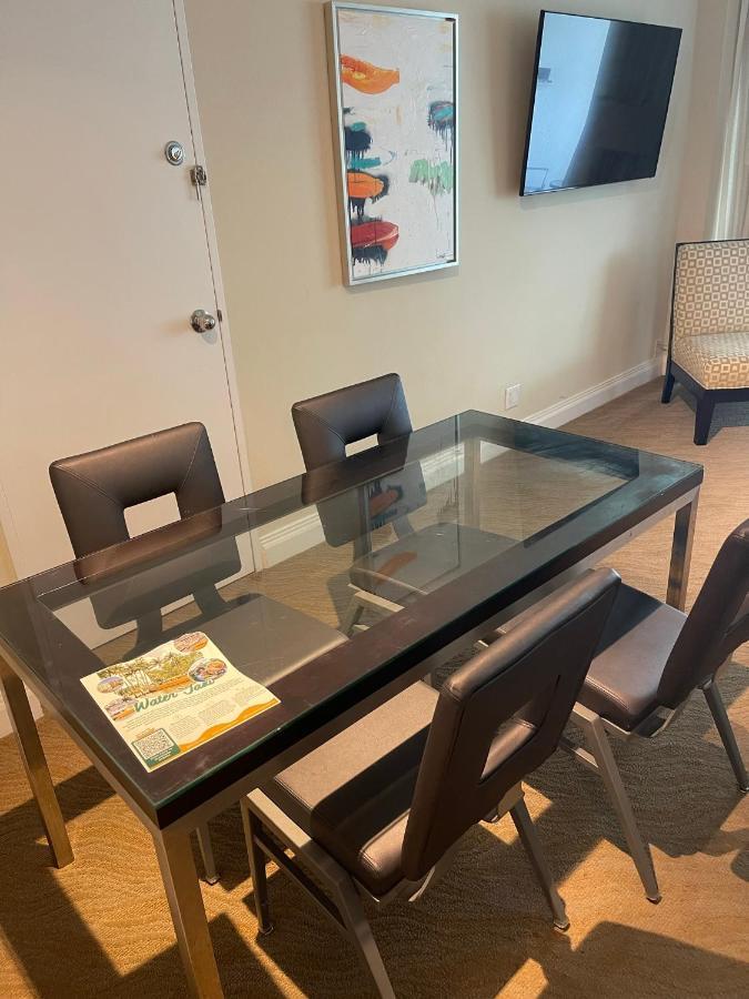 Galeryone Fll Intercostal Hotel