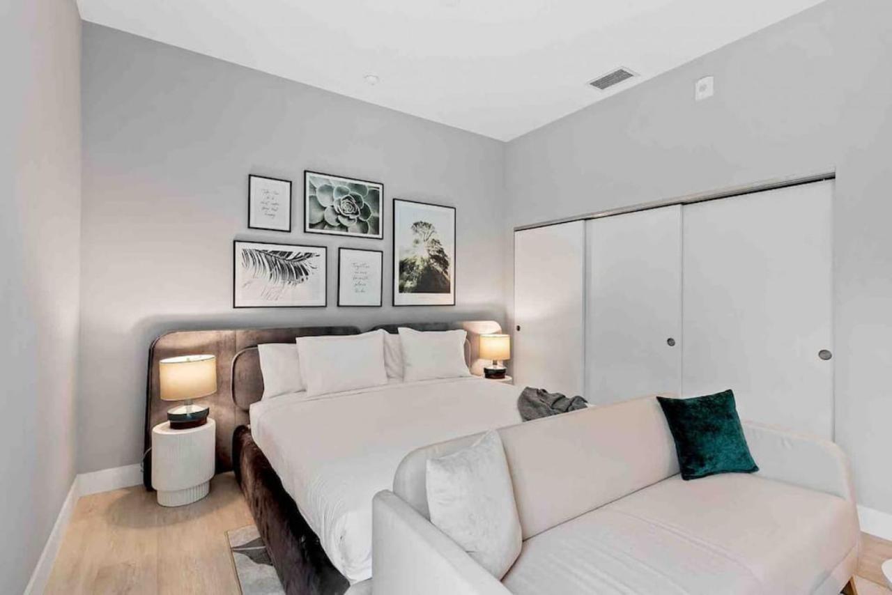 Apartment Pretty Rola 302 Cozy With King Bed Great Location