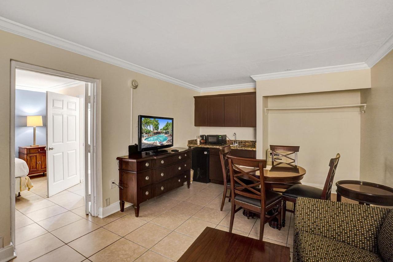 Lauderdale Grand Hotel Fort Lauderdale