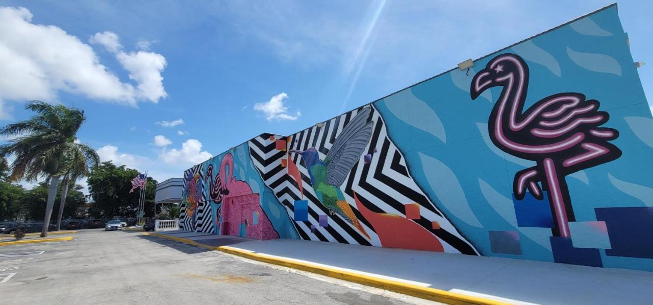 Lauderdale Grand 3* Fort Lauderdale