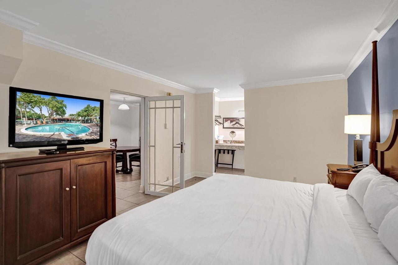 Lauderdale Grand 3* Fort Lauderdale