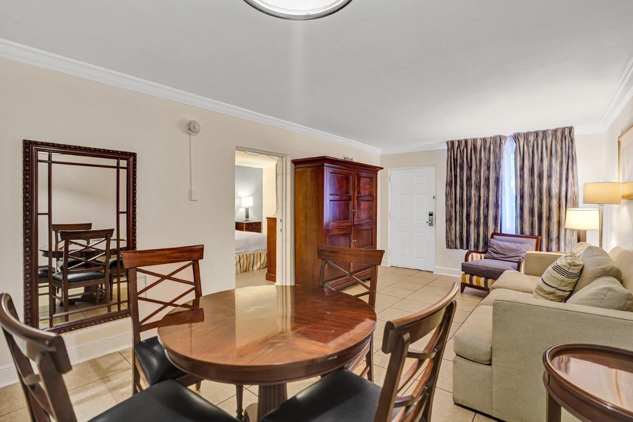 Lauderdale Grand 3* Fort Lauderdale
