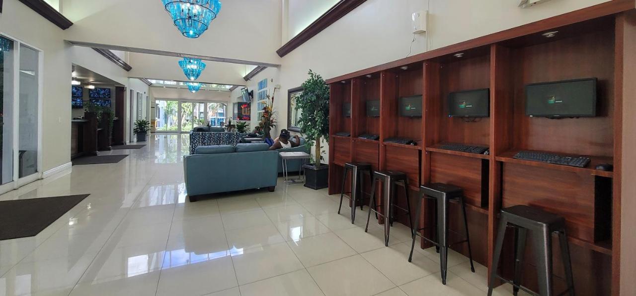 Hotel Lauderdale Grand