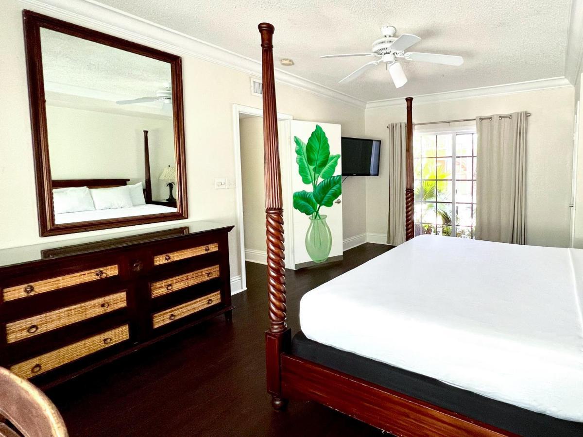 La Casa Fort Lauderdale