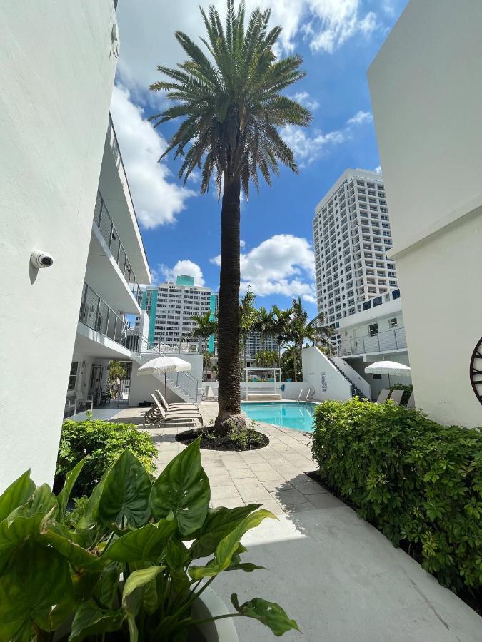 Aqua Hotel