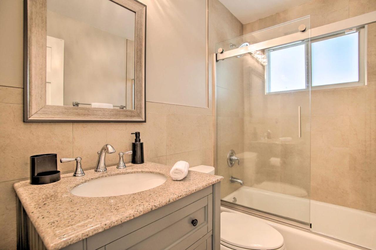 Wilton Manors With Pool About 4 Mi To Beach! Holiday home *