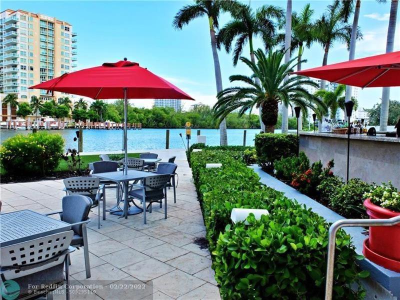 Gallery One - A Doubletree By Hilton
