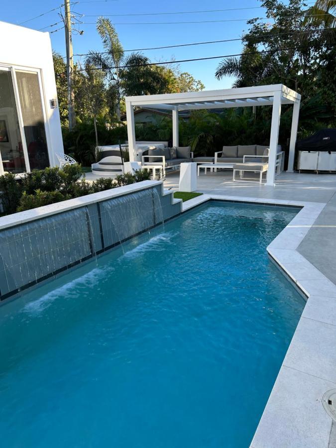 Men Only Clothing Option Near Wilton Manors