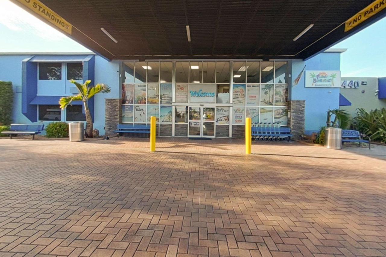 Rodeway & Lauderdale Airport & Cruise Port Hotel 3*