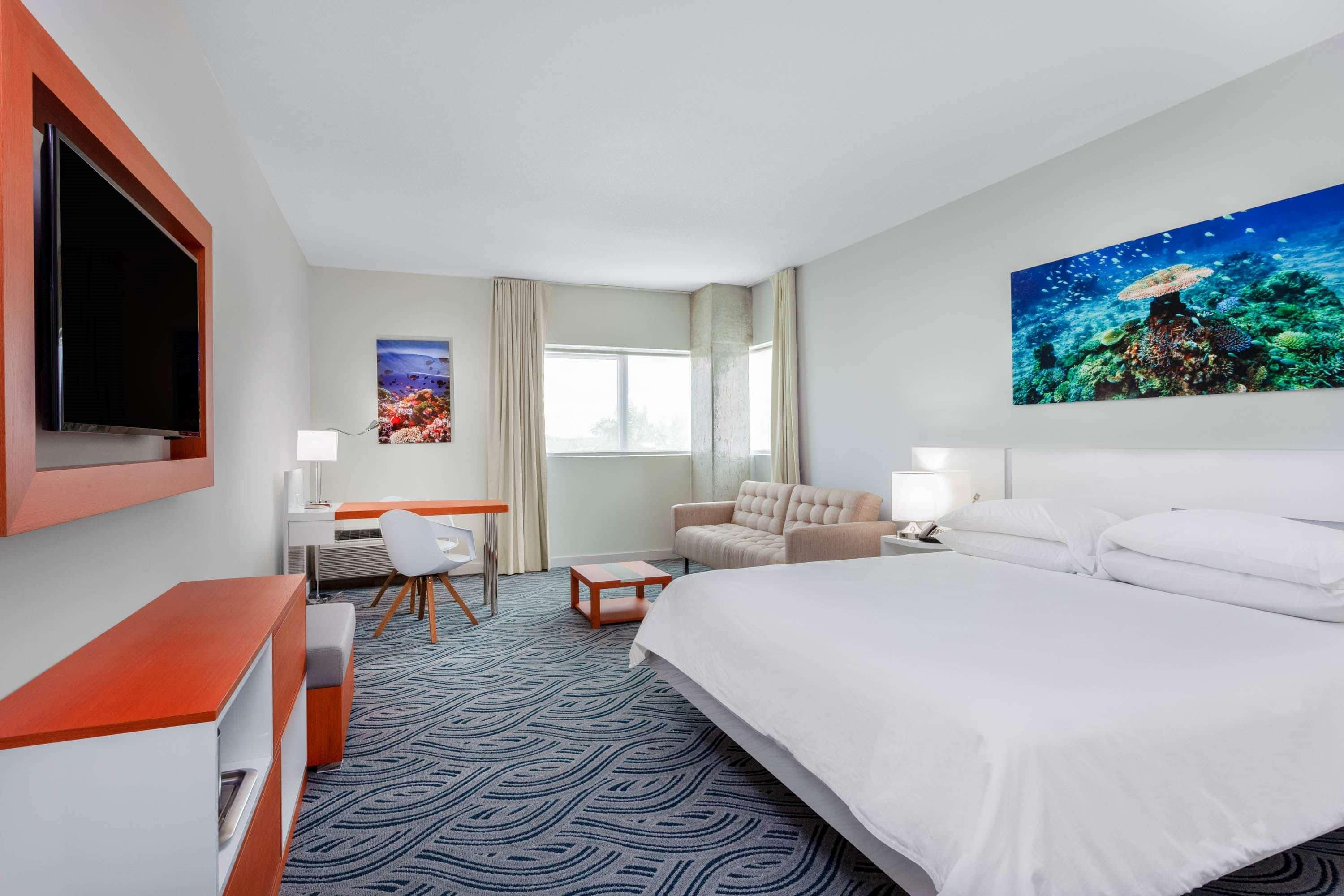 Maritime Lauderdale Airport & Cruiseport Hotel 4*