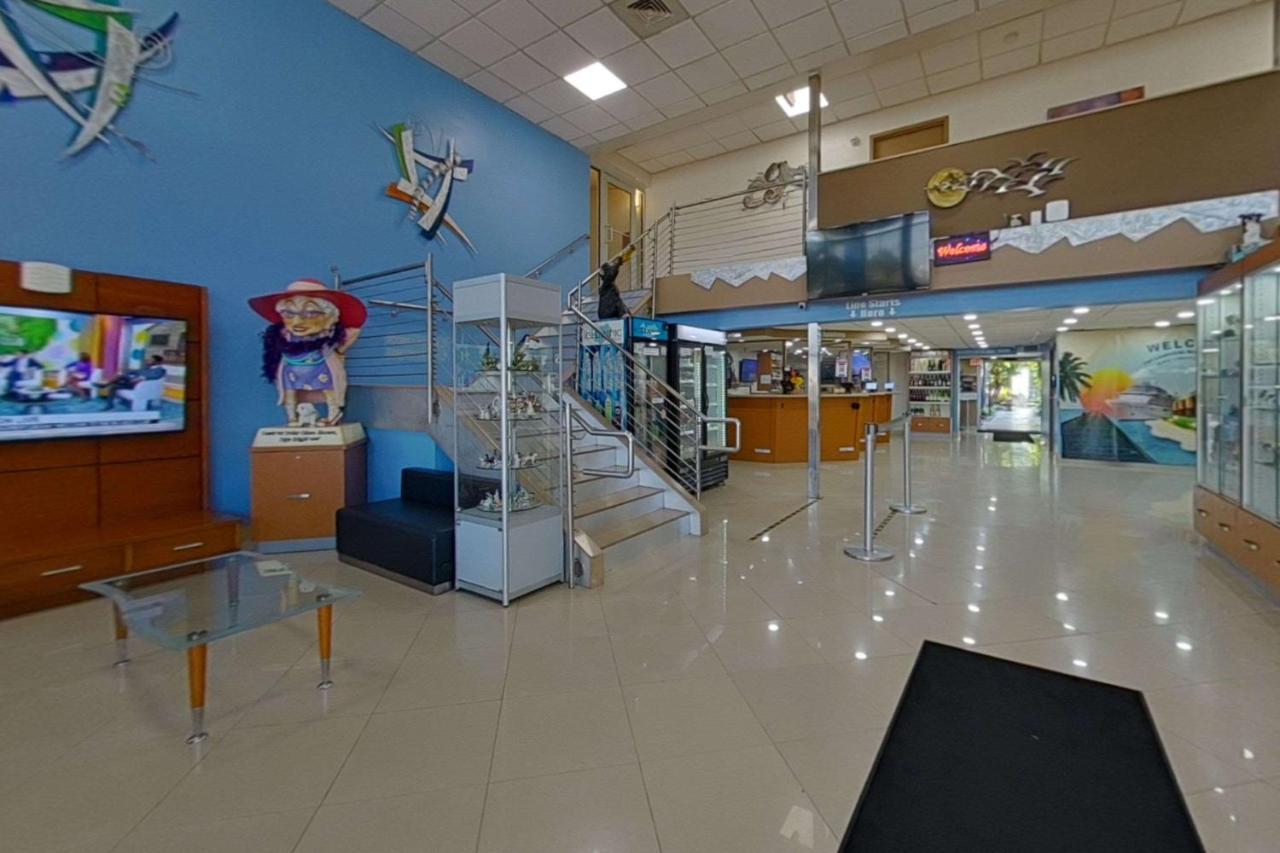 Hotel Rodeway & Lauderdale Airport & Cruise Port