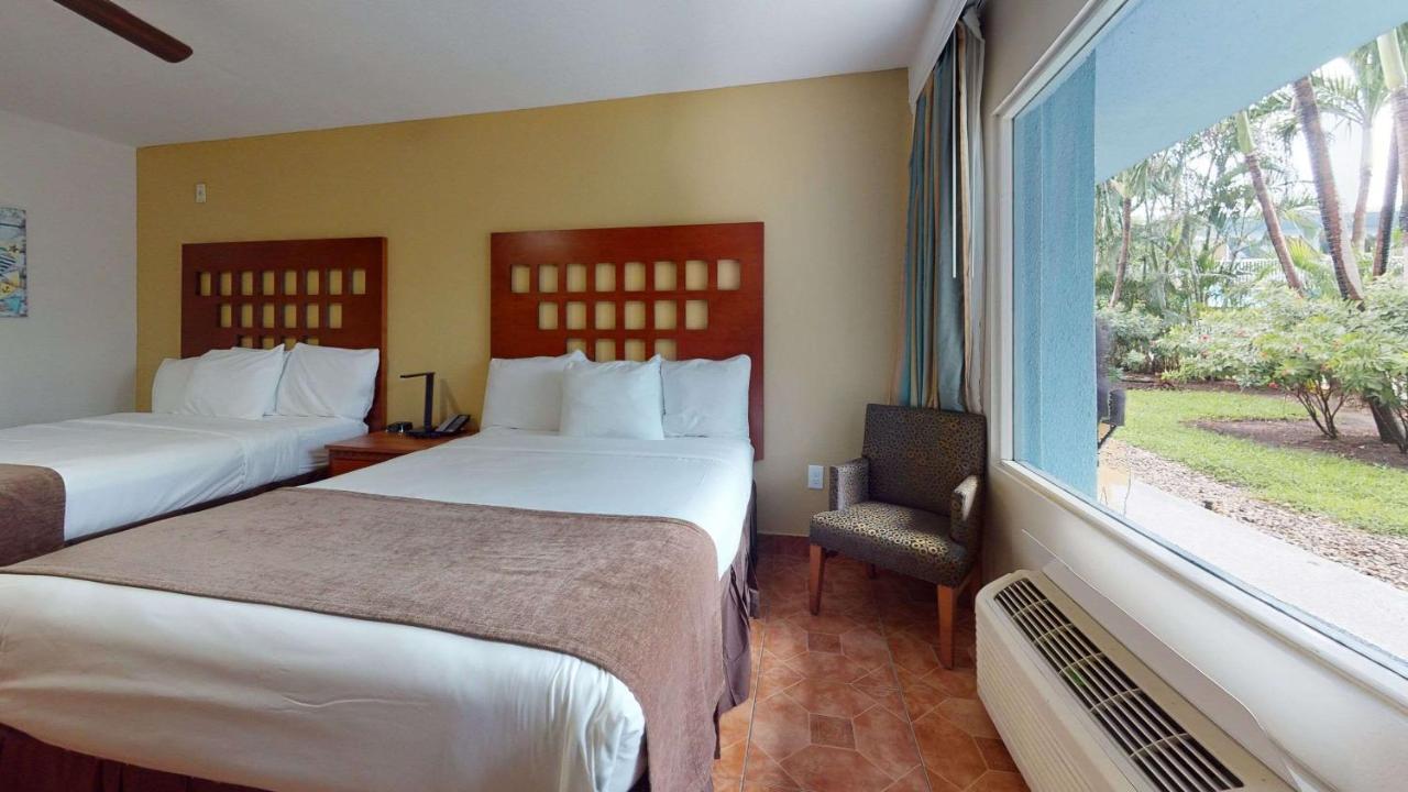 Rodeway & Lauderdale Airport & Cruise Port Hotel