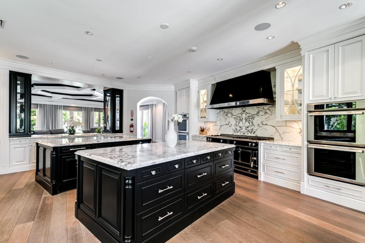 Holiday home Incredible 9 Bedroom 11 Bath Idlewyld Mansion Fort Lauderdale