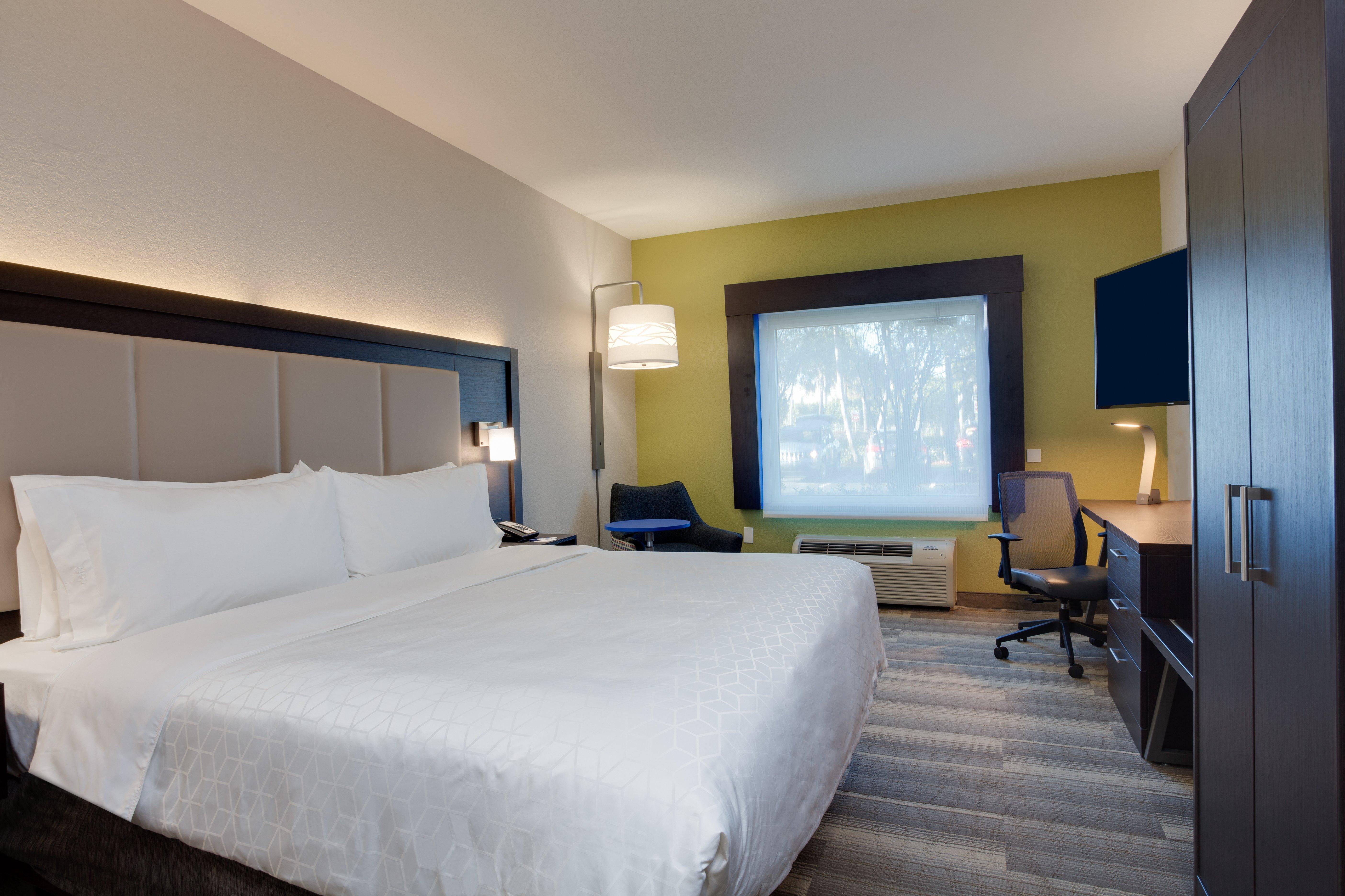Express & Lauderdale Airport/cruise Port By Ihg Hotel 3*