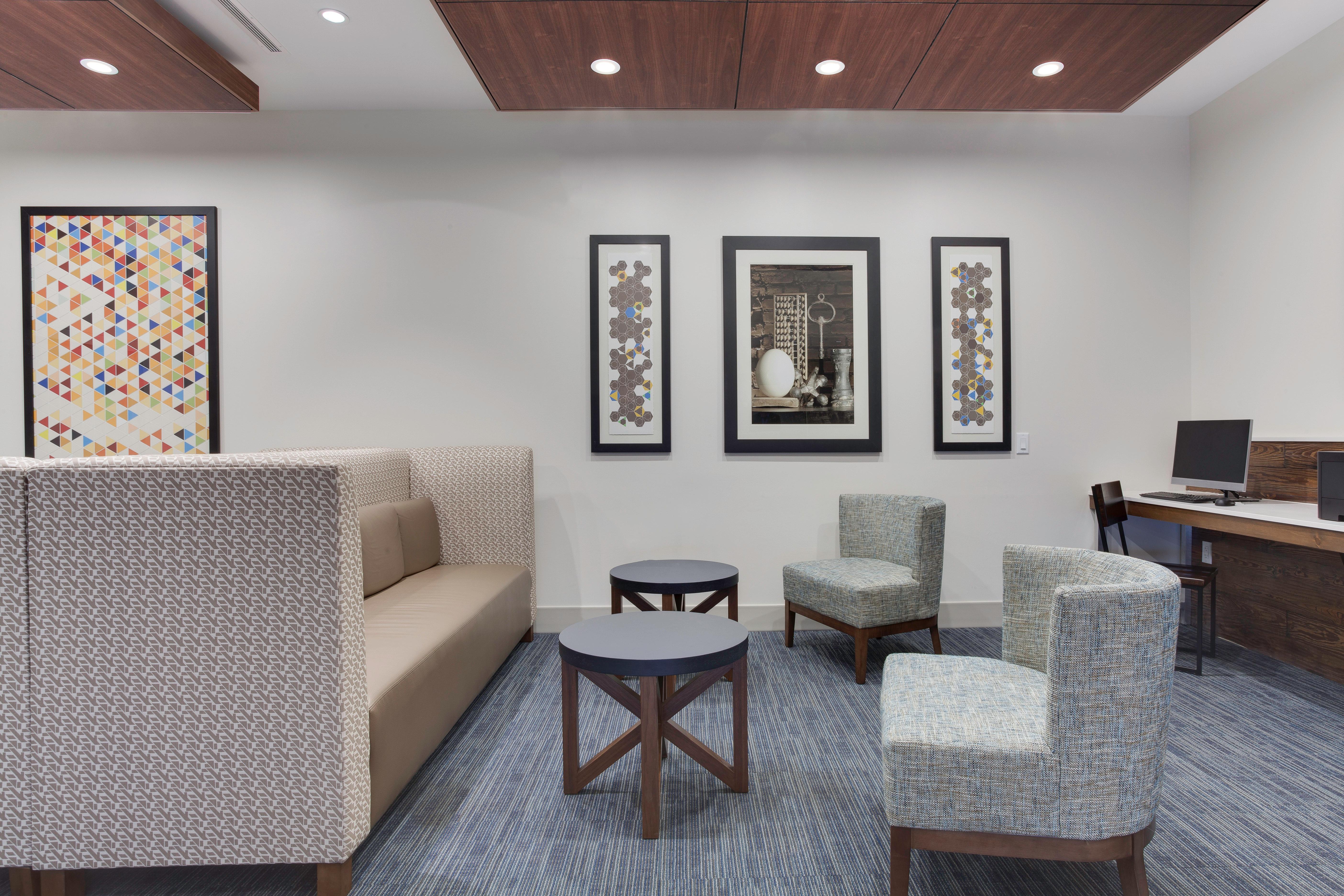 Express & Lauderdale Airport/cruise Port By Ihg Hotel 3*