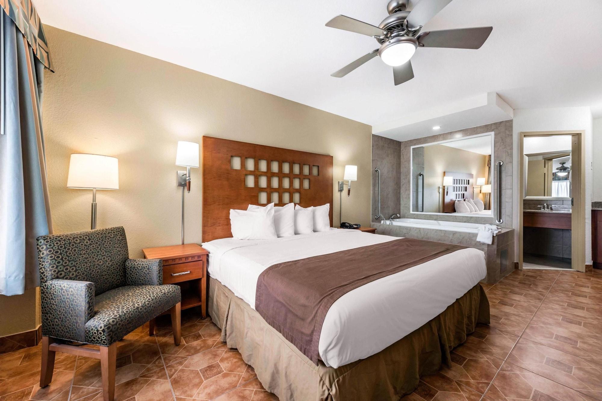 Rodeway & Lauderdale Airport & Cruise Port 3*