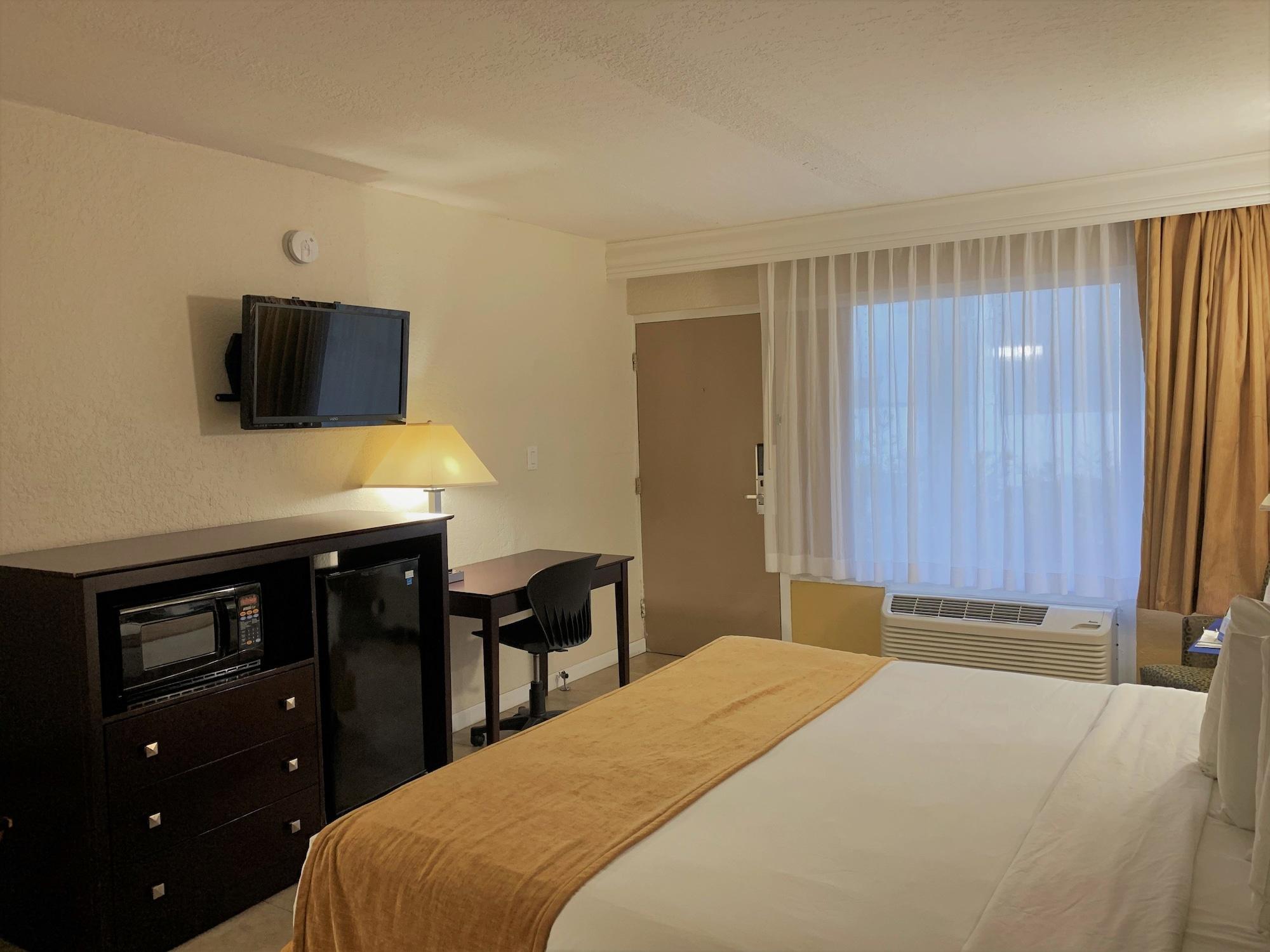 Hotel Rodeway & Lauderdale Airport & Cruise Port