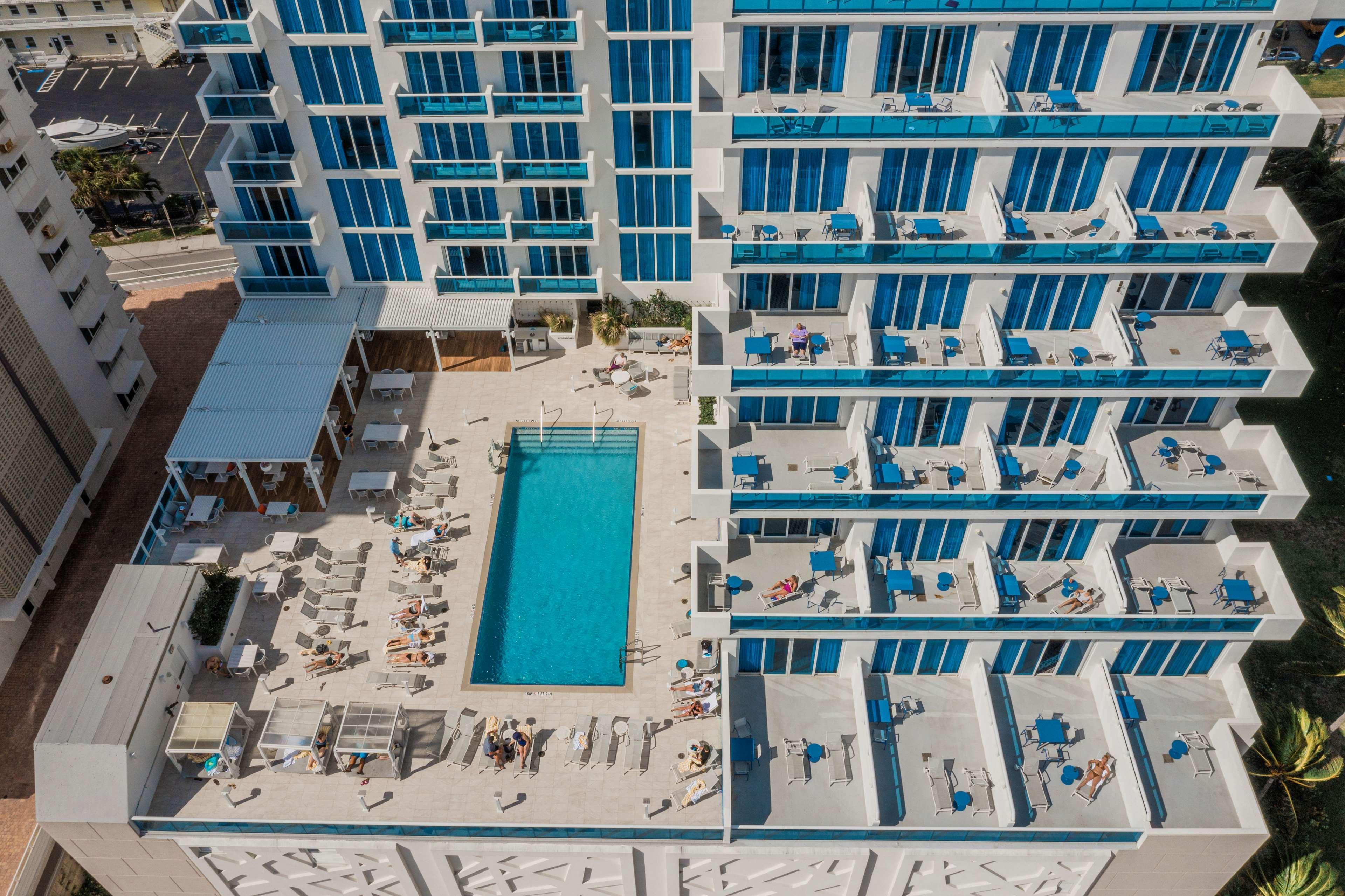 Resort Maren Lauderdale Beach, Curio Collection By Hilton