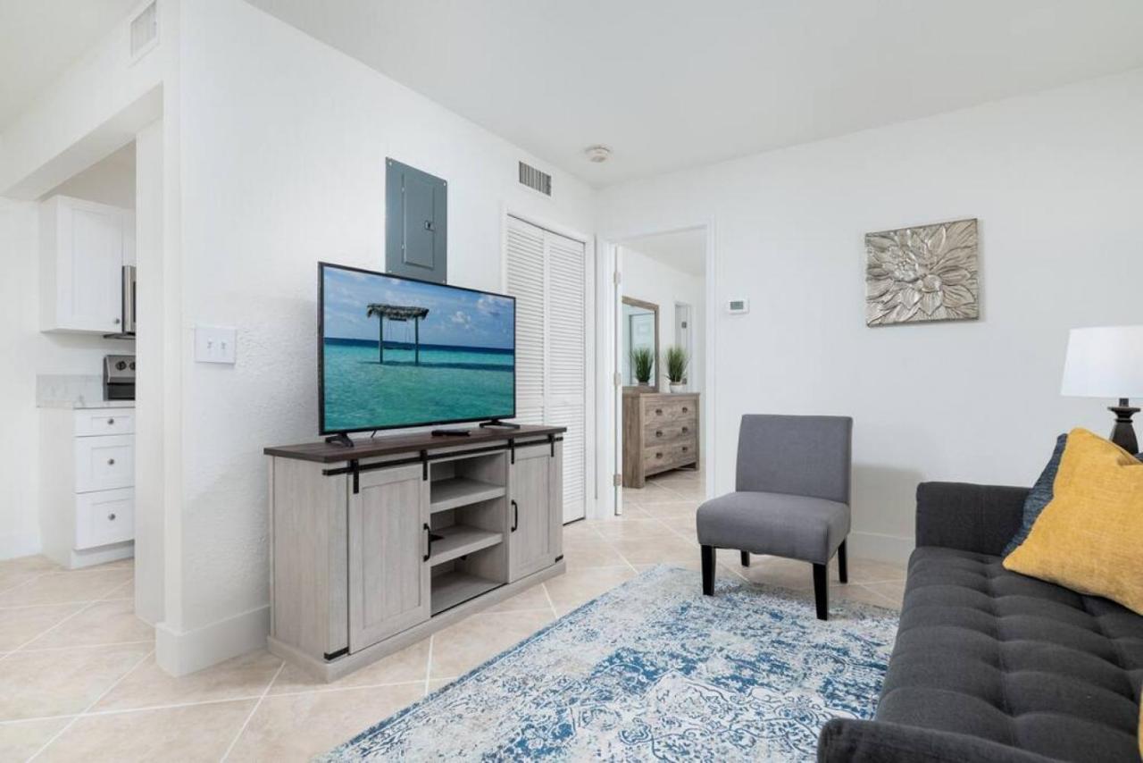 Heart Of Wilton 2 Recently Remodeled *
