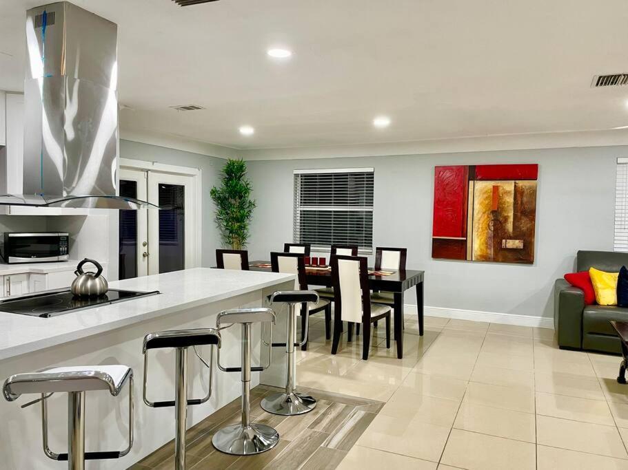 Holiday home The Point, Near Airport, Beach, Hard Rock