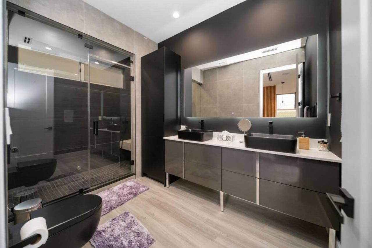 Holiday home Luxury W 2 Pools Near Fort Lauderdale
