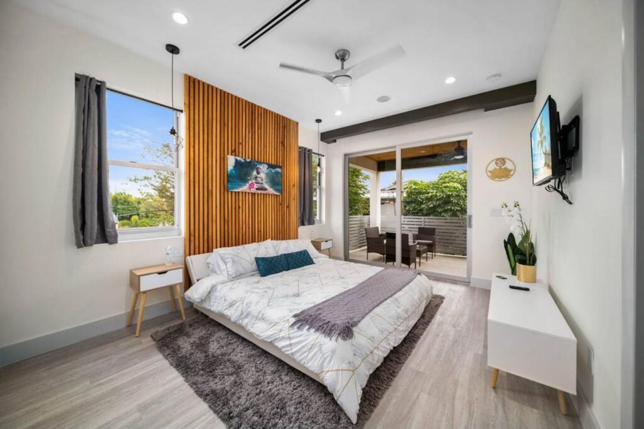 Luxury W 2 Pools Near Holiday home *