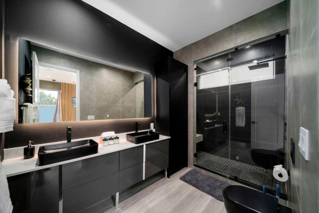 Luxury W 2 Pools Near Holiday home