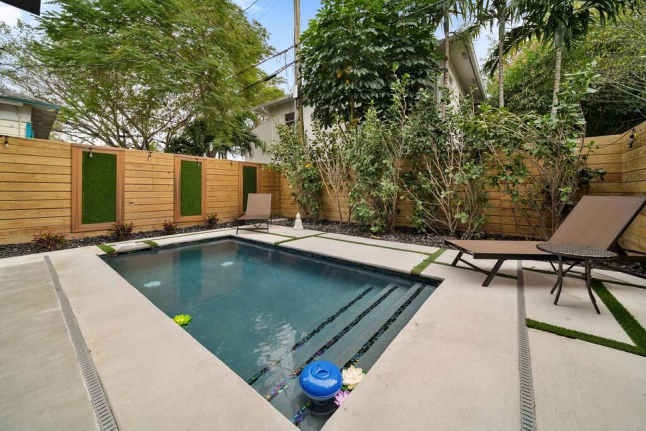 Luxury W 2 Pools Near