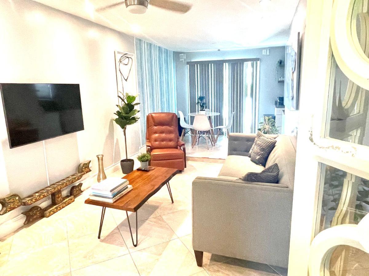 The Agustin - Men Only Clothing Optional Guest house Fort Lauderdale