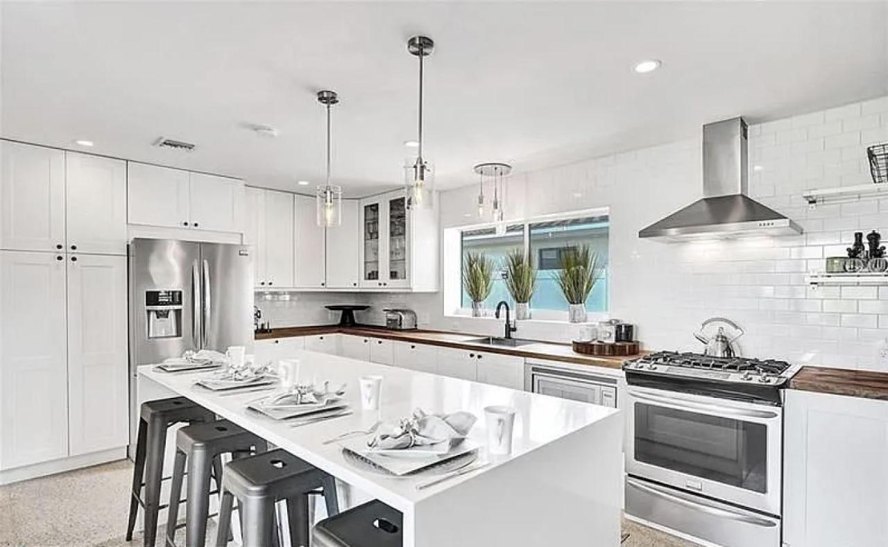 Holiday home Bliss 10 Mins To Waves, 3br Oasis With Pool Fort Lauderdale