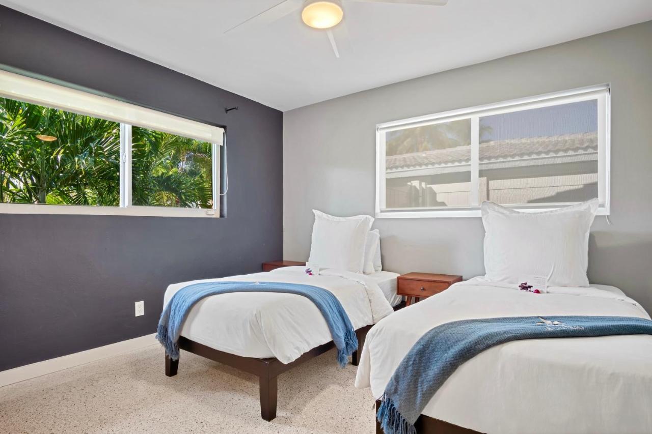 Bliss 10 Mins To Waves, 3br Oasis With Pool