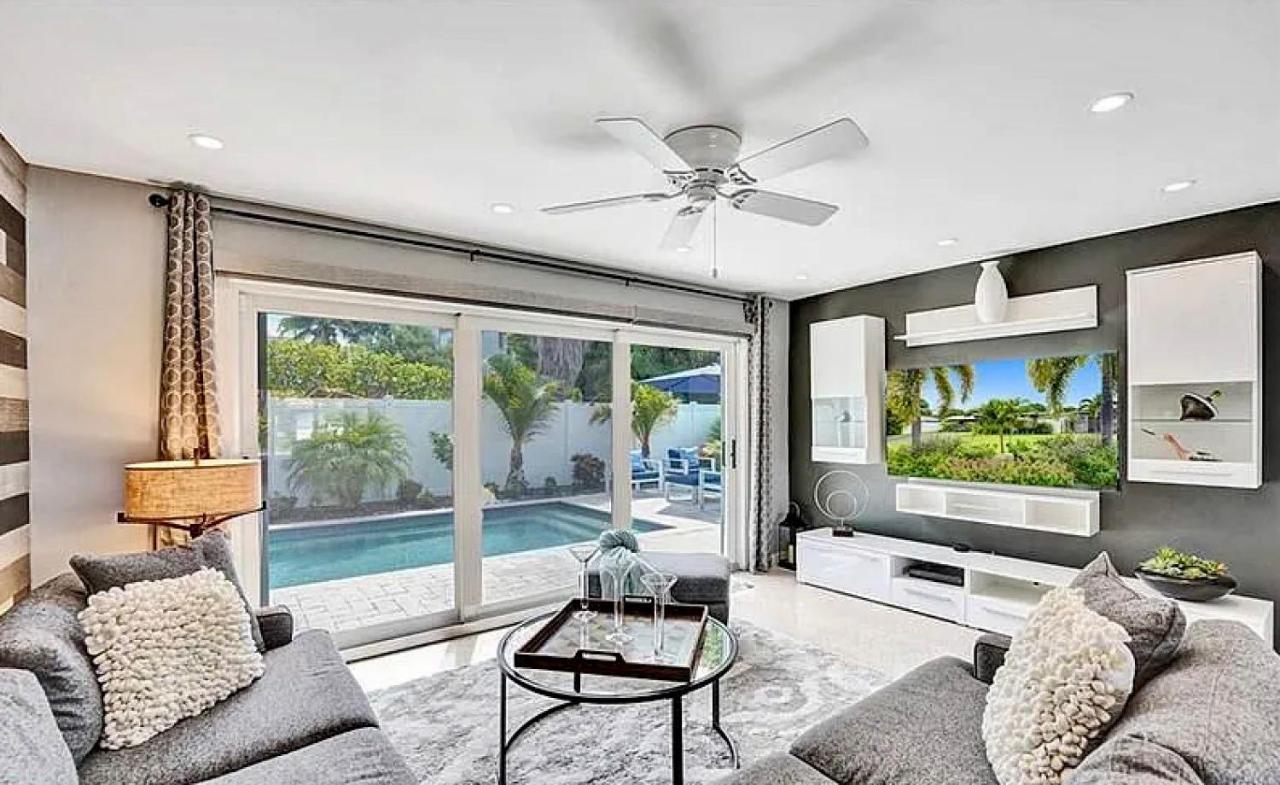 Bliss 10 Mins To Waves, 3br Oasis With Pool Holiday home Fort Lauderdale