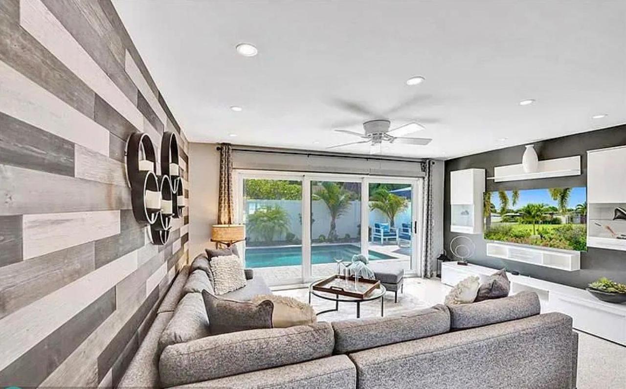 Bliss 10 Mins To Waves, 3br Oasis With Pool *