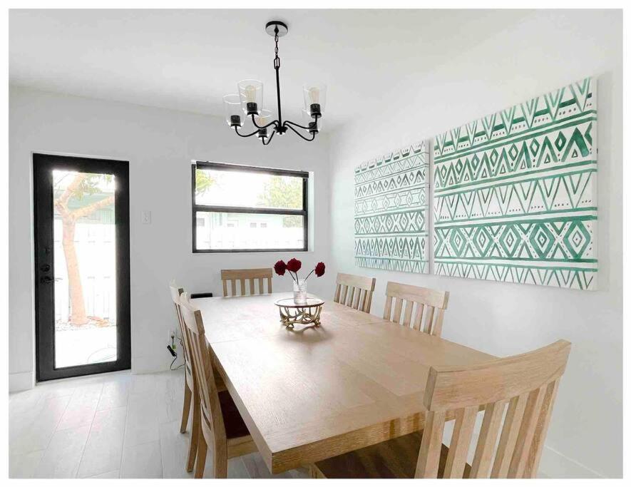 Holiday home Pearl-by-the-sea; Private Pool; Walk To The Fort Lauderdale