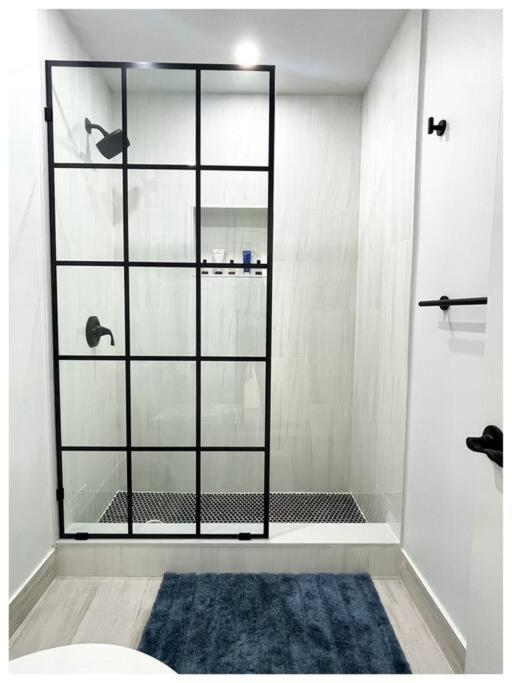 Holiday home Pearl-by-the-sea; Private Pool; Walk To The Fort Lauderdale