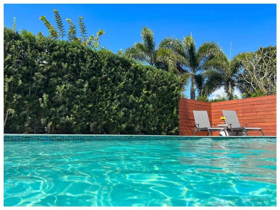 Pearl-by-the-sea; Private Pool; Walk To The Holiday home Fort Lauderdale
