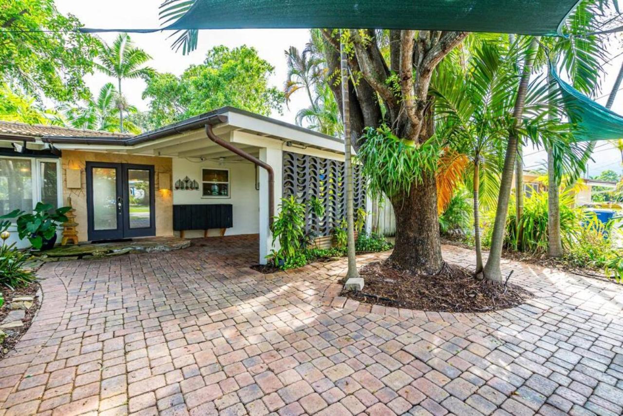 Charming Waterfront Pool Fort Lauderdale