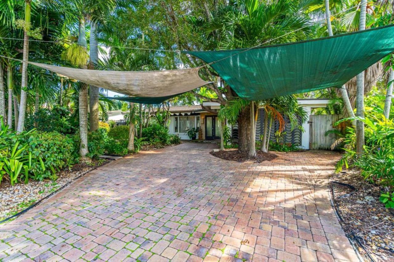 Charming Waterfront Pool Holiday home Fort Lauderdale