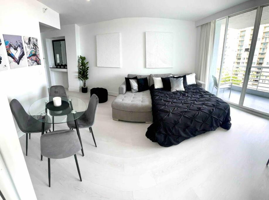 New Luxury Water Front * Fort Lauderdale